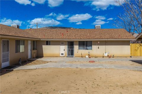 Tiny photo for 7428 Cherokee Trl, Yucca Valley, CA 92284 (MLS # JT26047498)