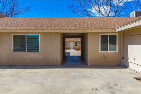 Tiny photo for 7428 Cherokee Trl, Yucca Valley, CA 92284 (MLS # JT26047498)