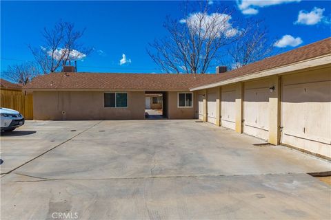 Tiny photo for 7428 Cherokee Trl, Yucca Valley, CA 92284 (MLS # JT26047498)