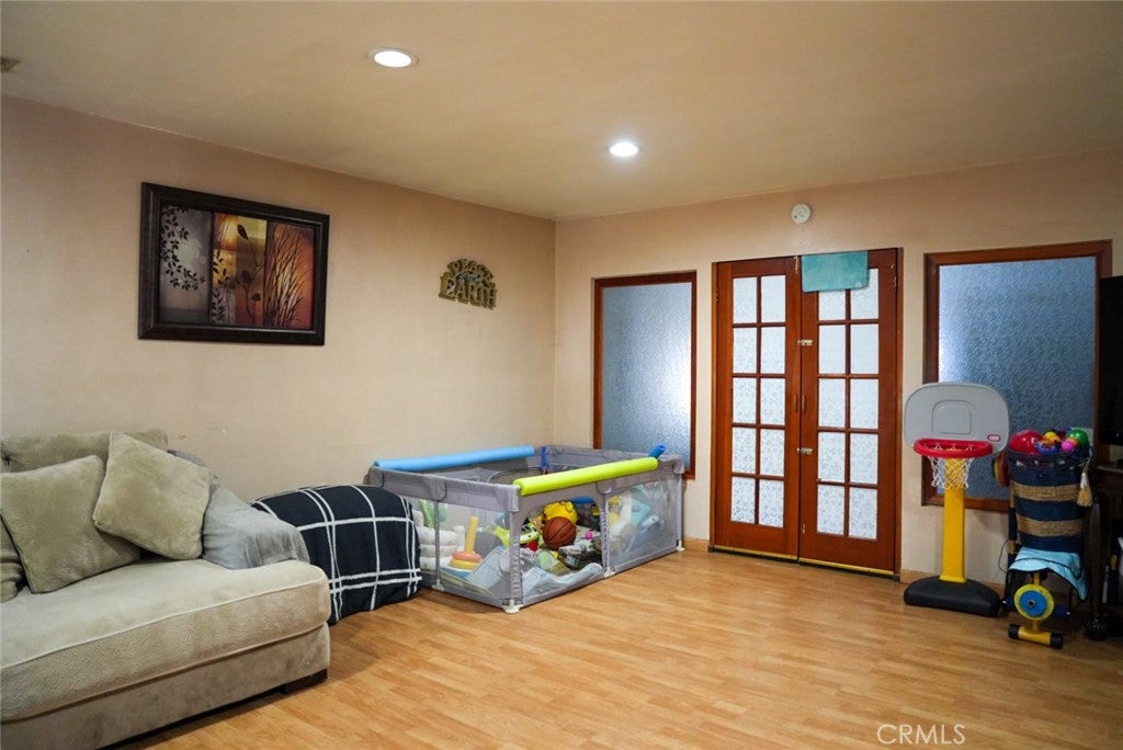 10239 Garfield