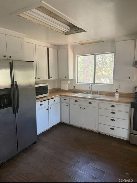 29526 Hook Creek Cedar Glen CA 92321