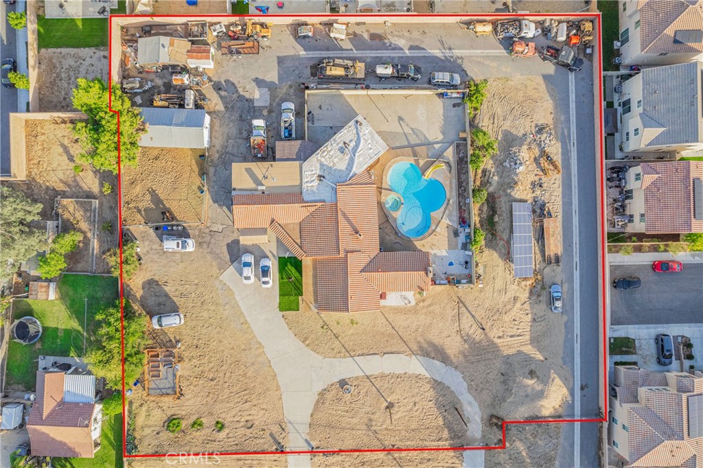 851 S Acacia Ave