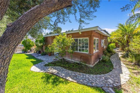 Photo of 7609 El Cerrito Rd RD, Corona, CA 92881 (MLS # HD26181009)