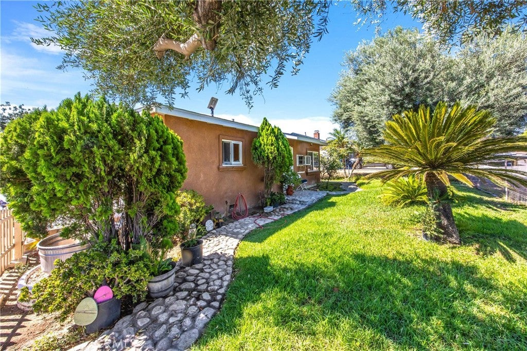 7609 El Cerrito Rd