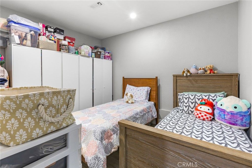 listing image 130721959266606937352
