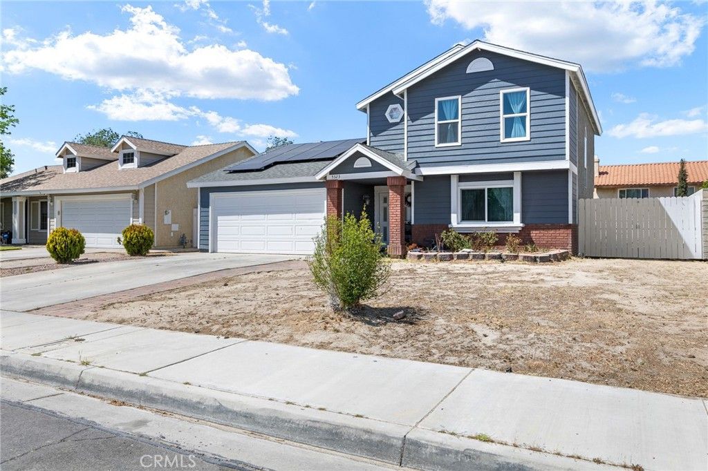 listing image 130727875104595140951