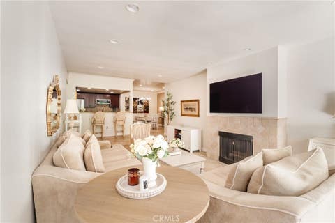Photo of 2332 Fox Hills Dr #103, Los Angeles, CA 90064 (MLS # SR26086542)