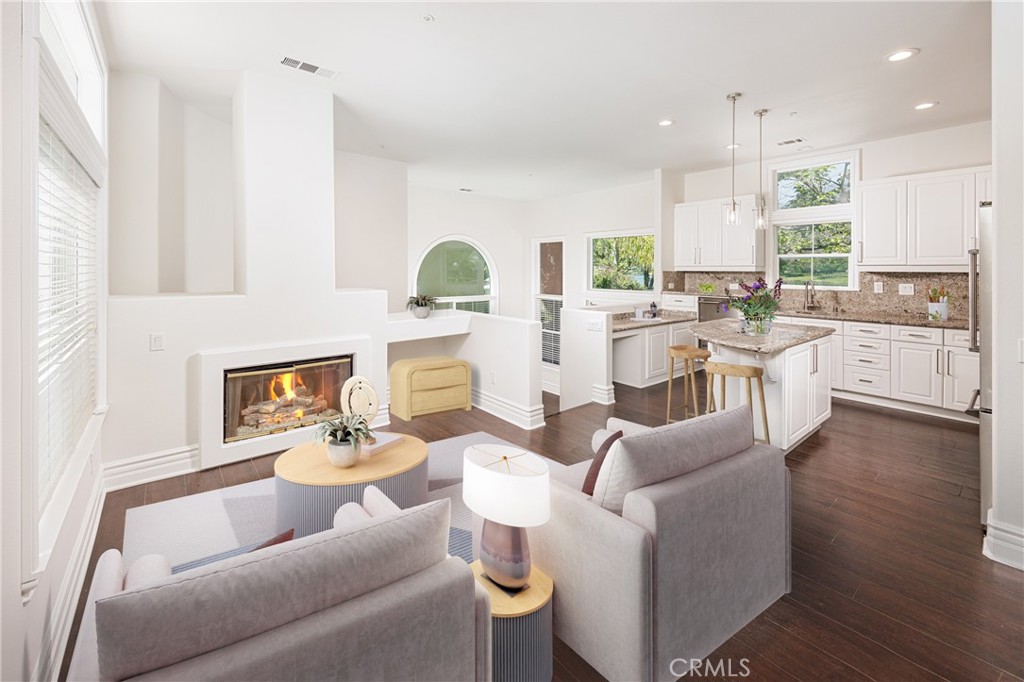 225 Montana Del Lago Drive