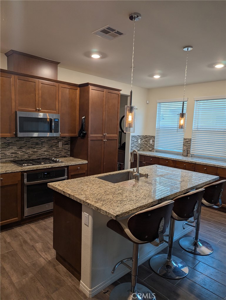 8667 Autumn Path Street