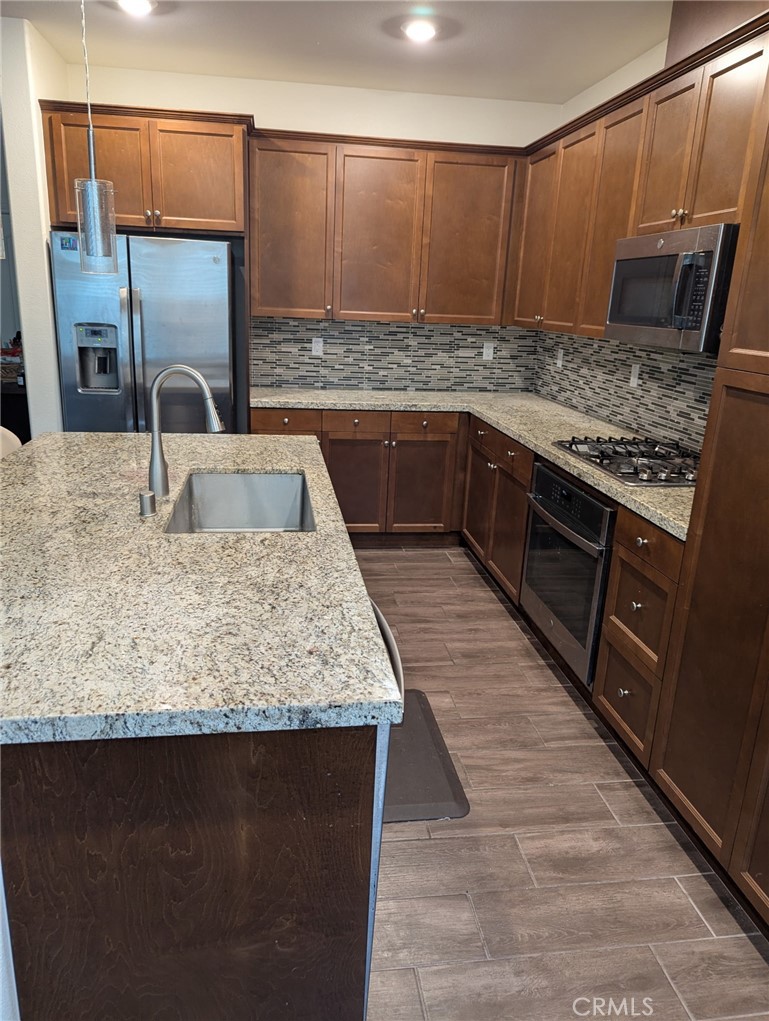 8667 Autumn Path Street