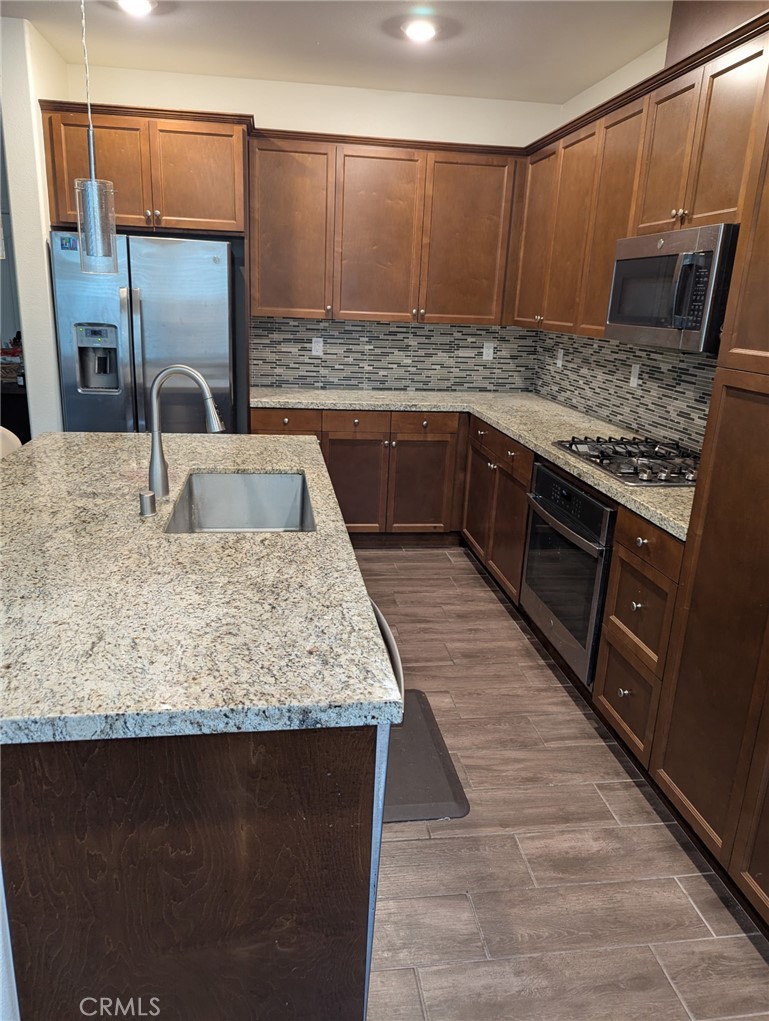 8667 Autumn Path Street