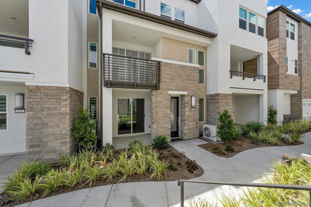 2639 Everly