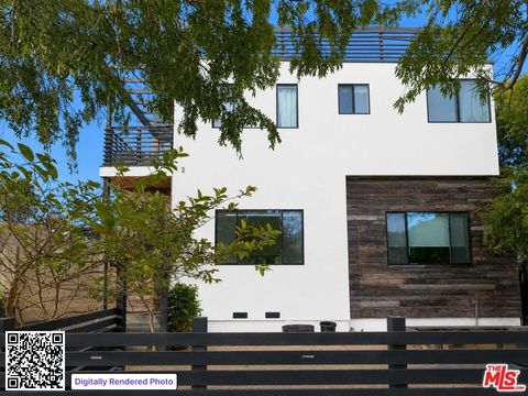 Photo of 3256 Cabrillo Boulevard, Los Angeles, CA 90066 (MLS # 26851049)