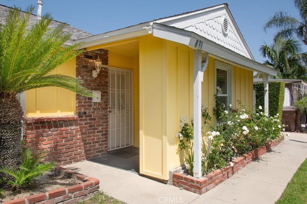 831 S Hampstead