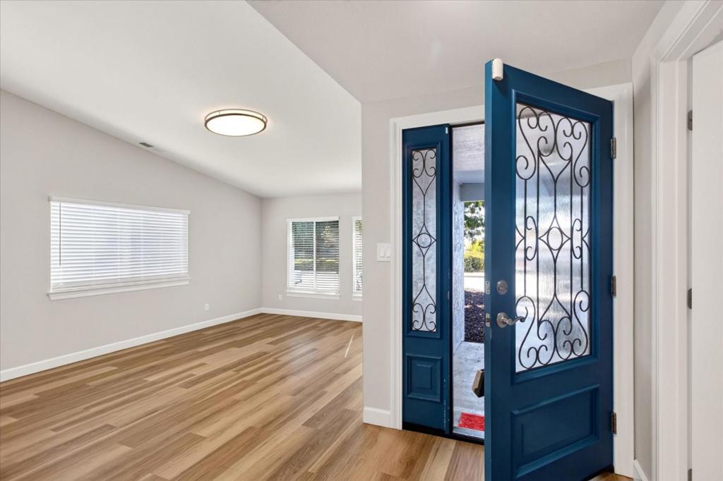 2080 Estate View Way