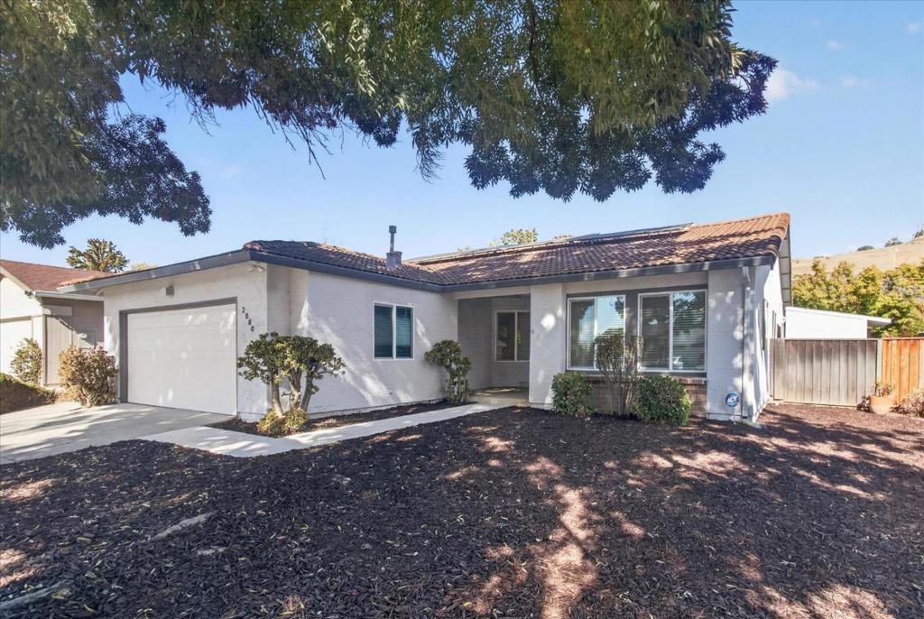 2080 Estate View Way