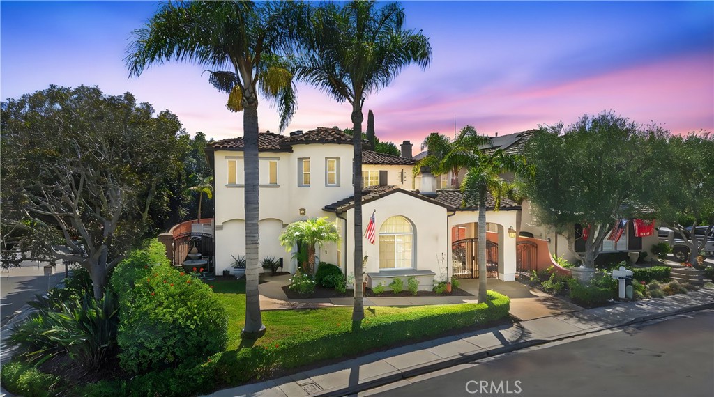 100 Via Monte Picayo