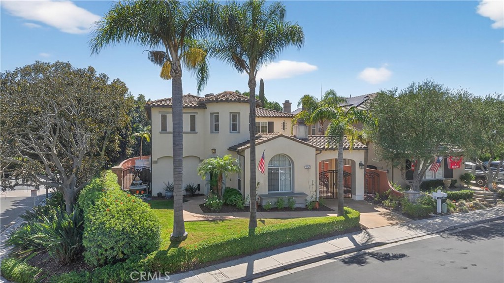 100 Via Monte Picayo