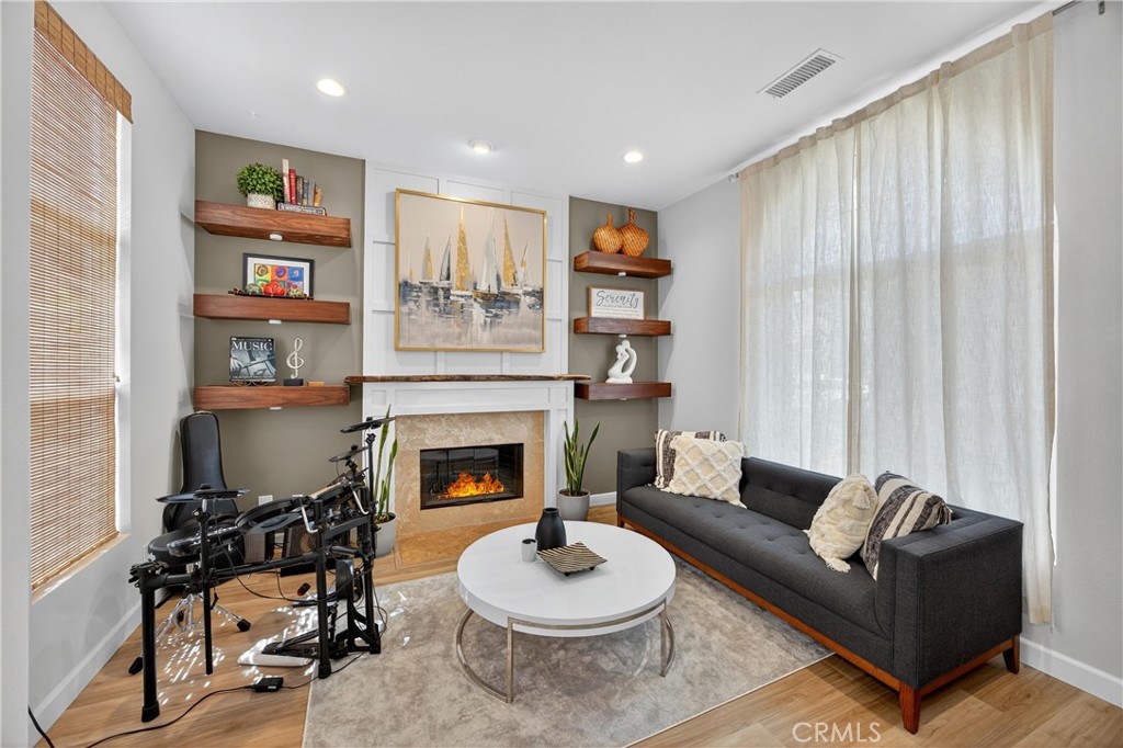 San Rafael (SANR) - Residential