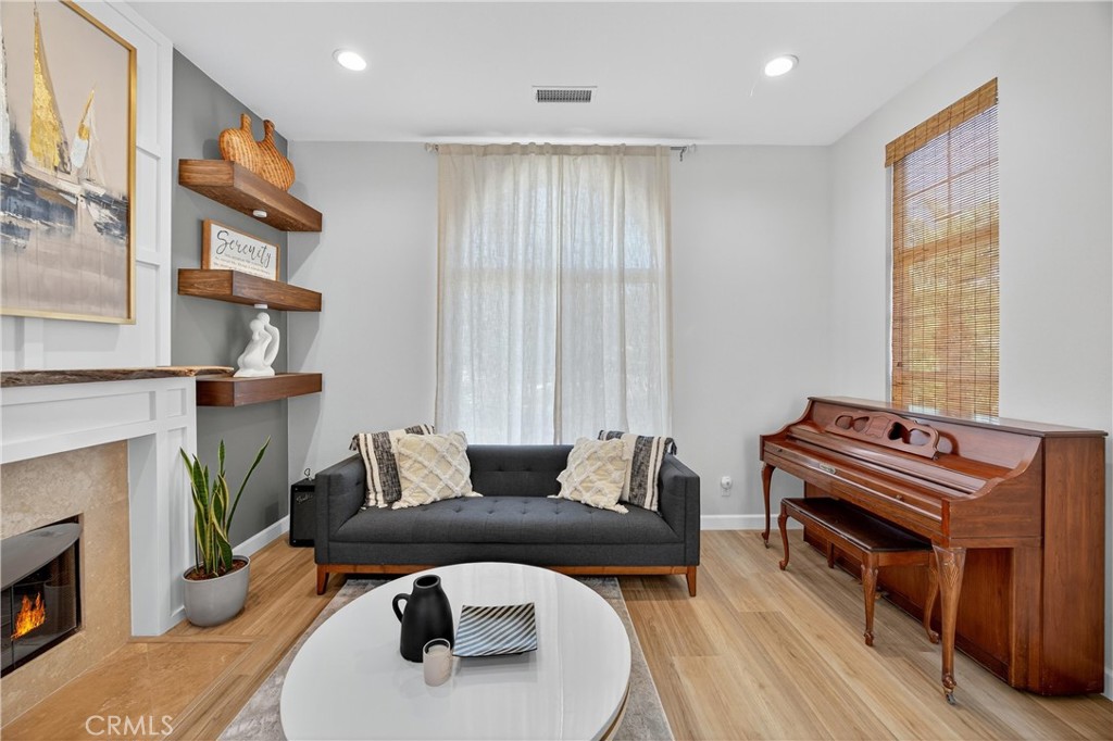 San Rafael (SANR) - Residential
