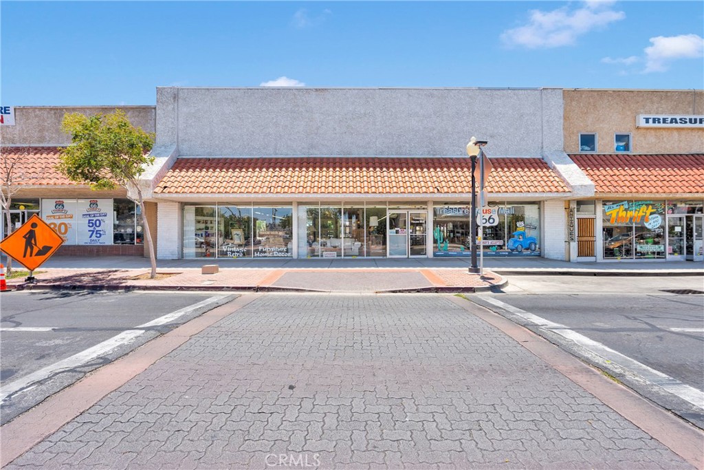 Property for sale with tenant in place, currently an Antique store in place. Located in the heart of Barstow, home of the Barstow BIG project where BNSF will rail goods from the port to be distributed to the vendors in the area that are building large Commercial Warehouse tilt up properties.