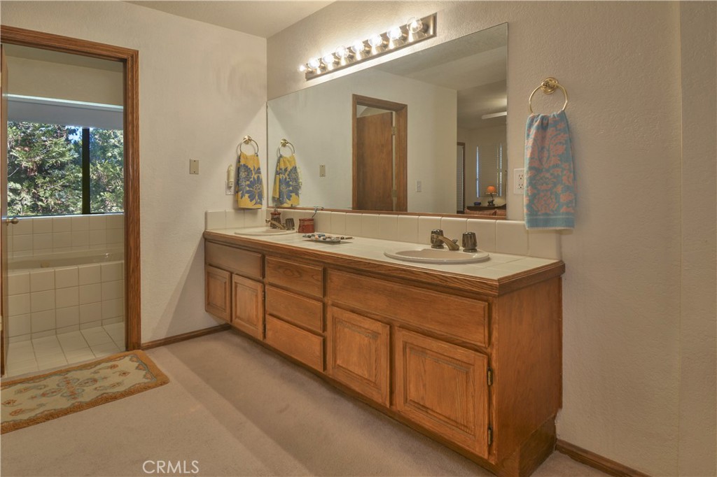 Arrowhead Woods (AWHW) - Residential