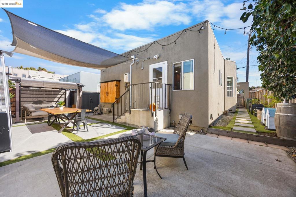 FARRELLY POND - Residential