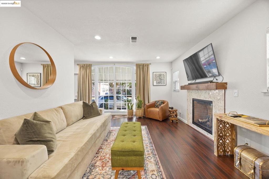 FARRELLY POND - Residential