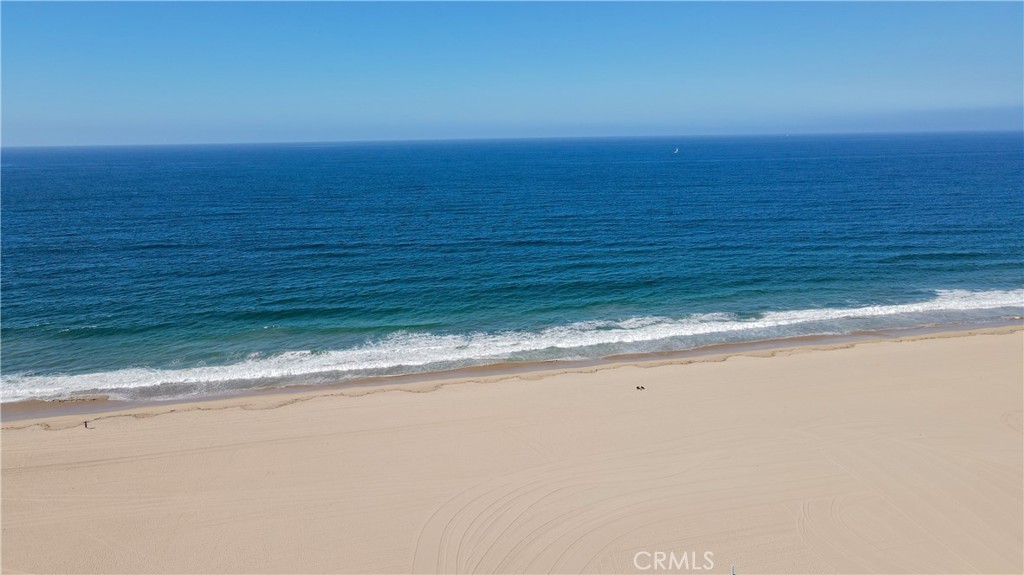 320 Hermosa Avenue 102
