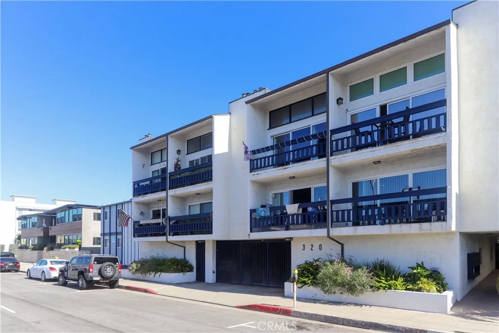 Hermosa Beach, California 90254, United States, 1 Bedroom Bedrooms, ,1 BathroomBathrooms,Residential,Active,233766