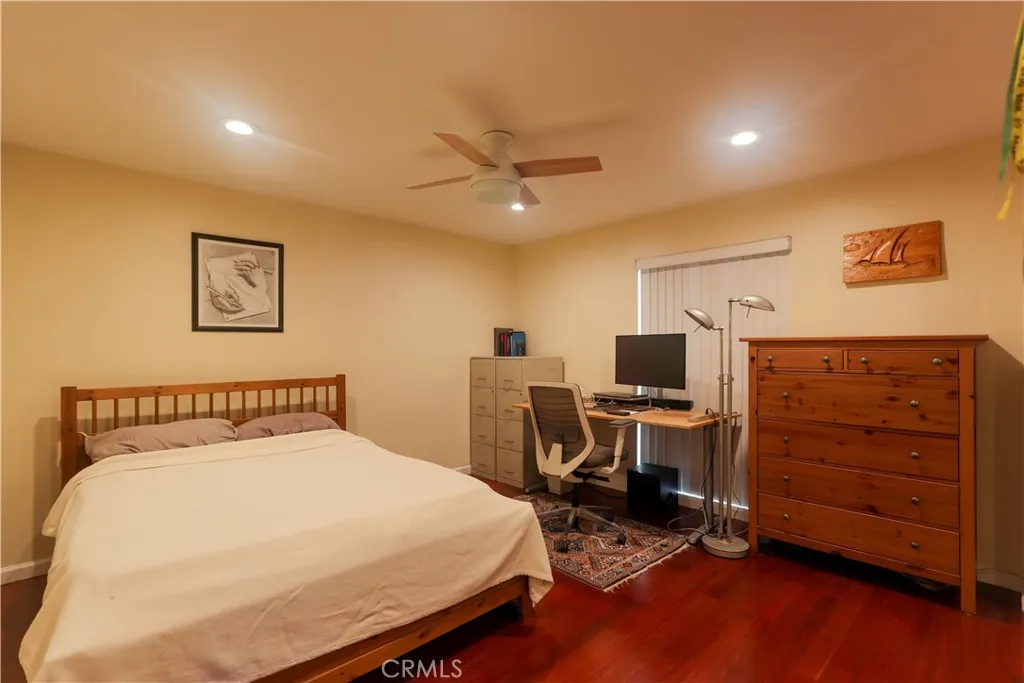 Hermosa Beach, California 90254, United States, 1 Bedroom Bedrooms, ,1 BathroomBathrooms,Residential,Active,233766