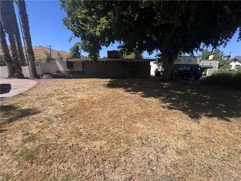 Photo of 782 W Marshall Boulevard, San Bernardino, CA 92405 (MLS # TR25187860)