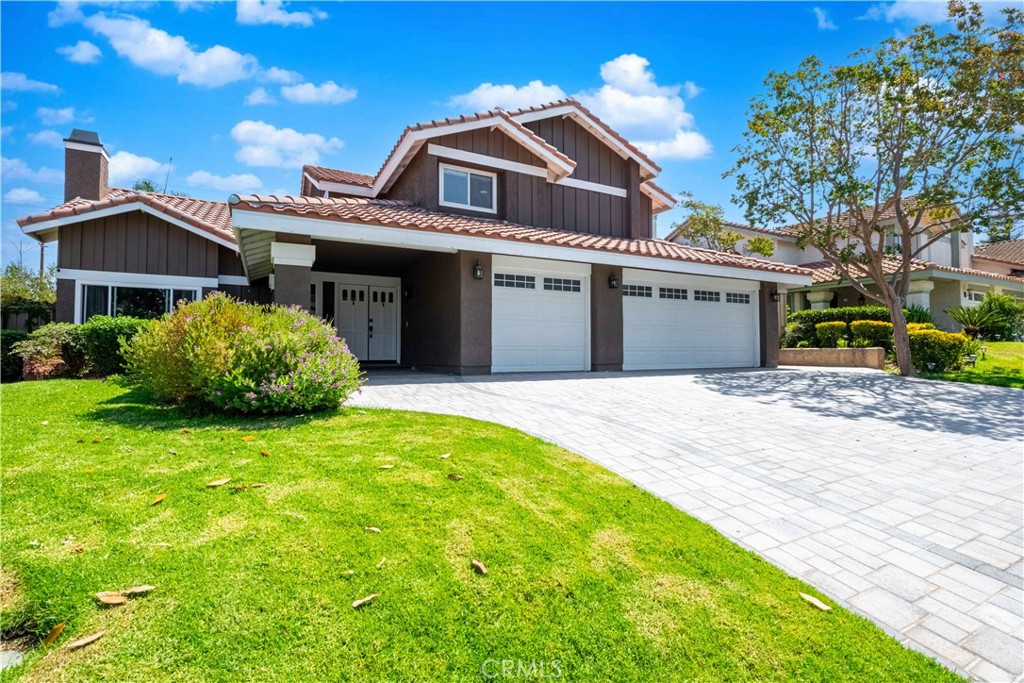 4028 Cliffrose Avenue