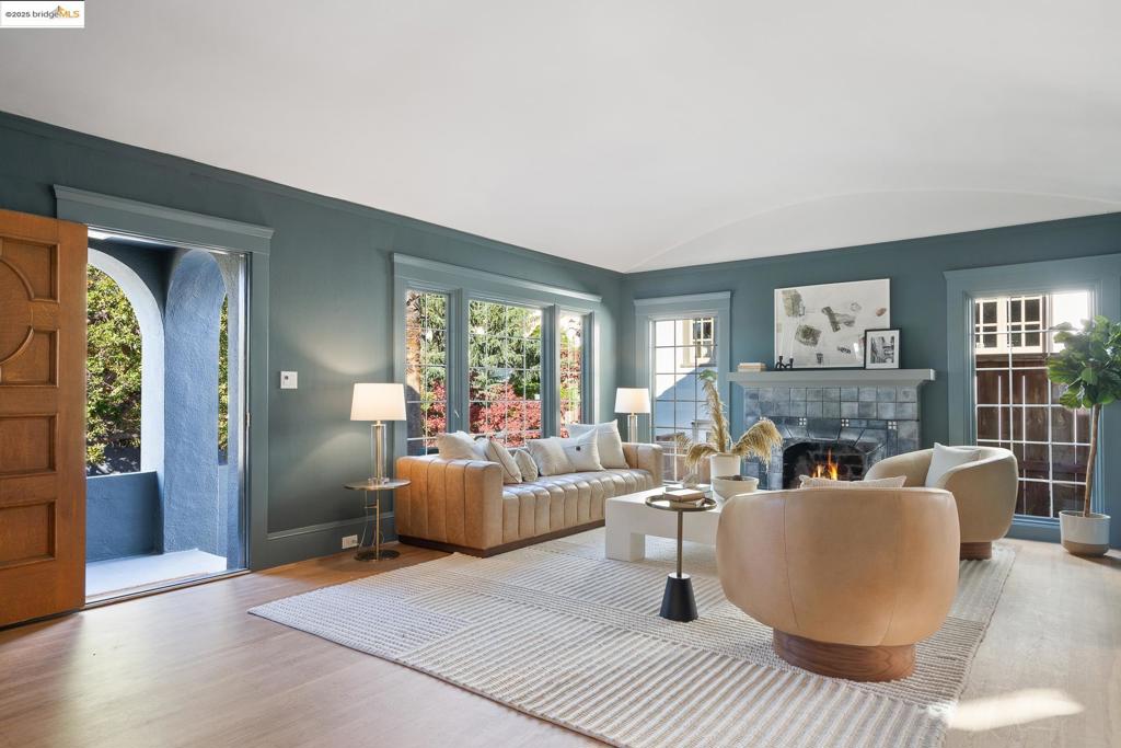 CROCKER HGHLANDS - Residential