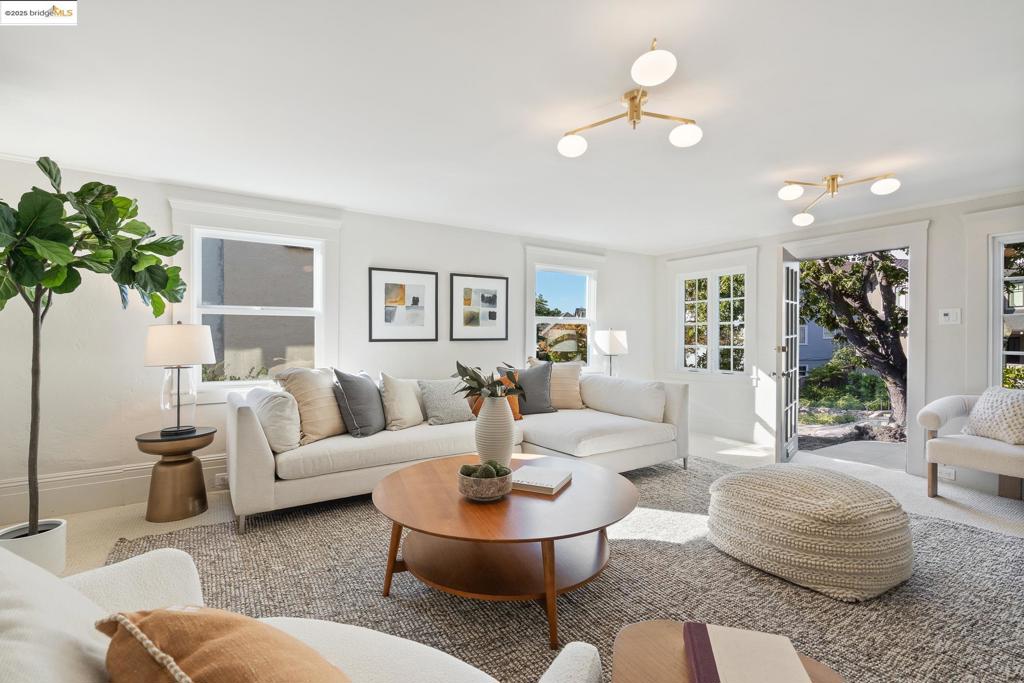 CROCKER HGHLANDS - Residential