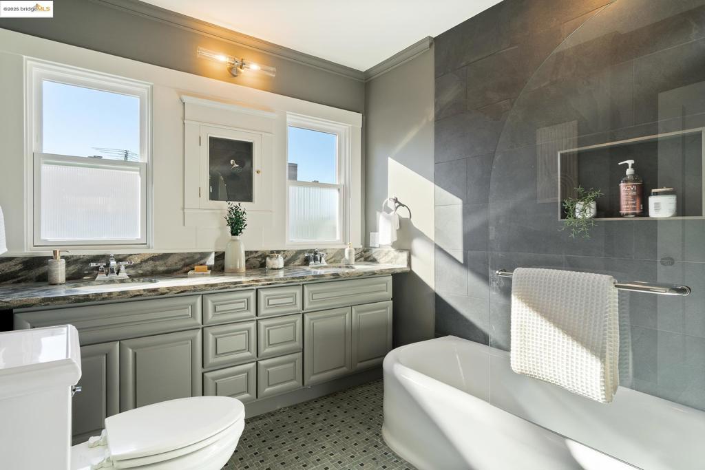 CROCKER HGHLANDS - Residential