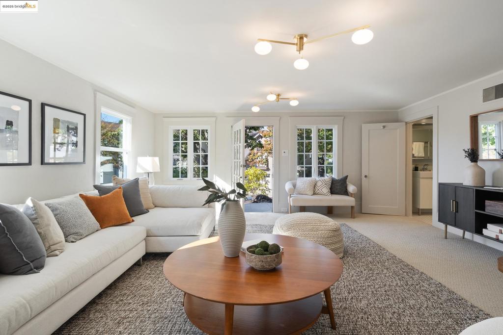 CROCKER HGHLANDS - Residential