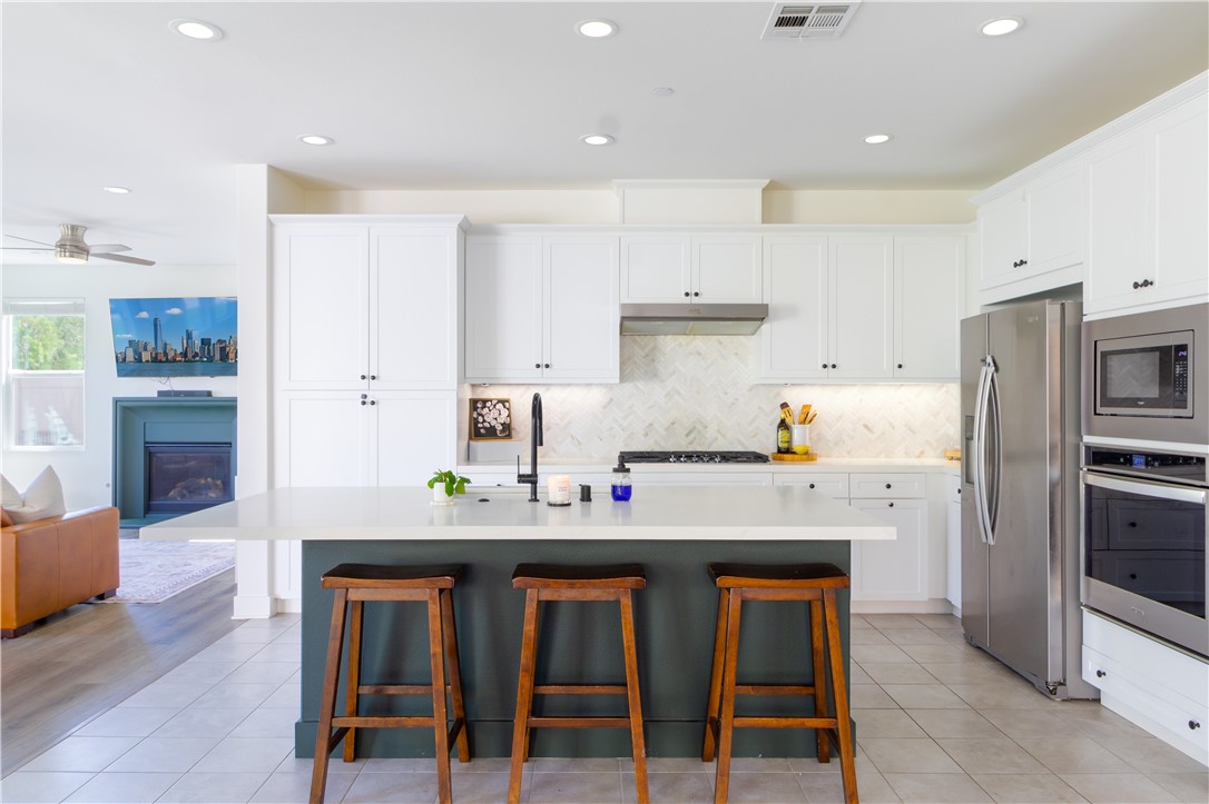 Bedford Canyon - Residential Lease