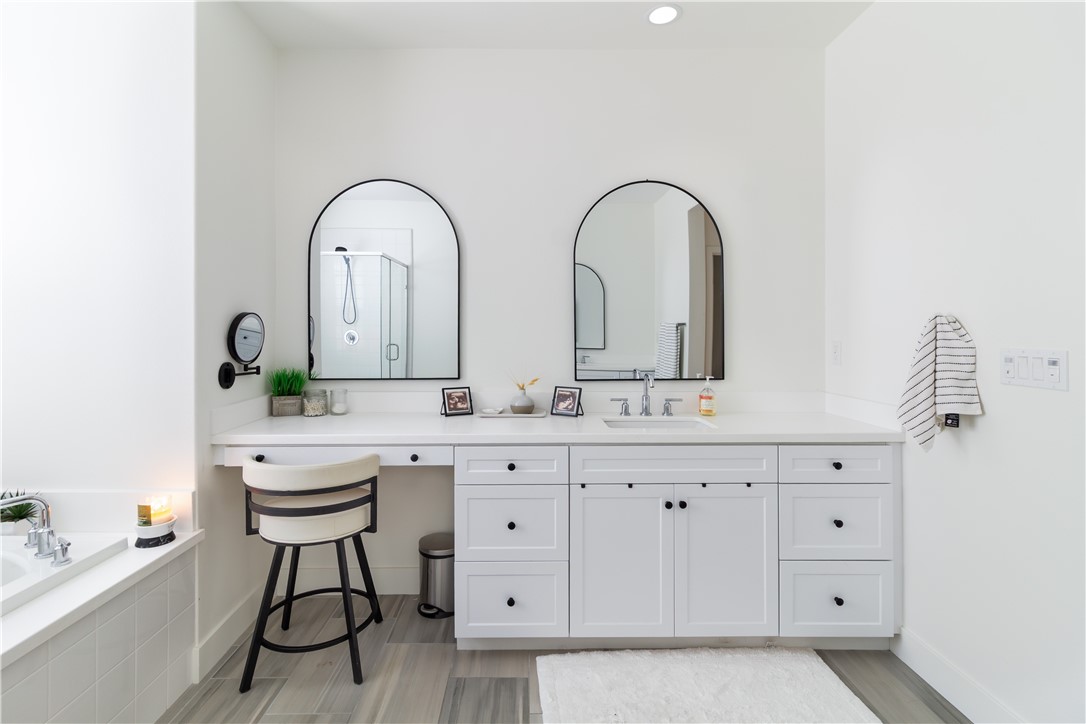 Bedford Canyon - Residential Lease