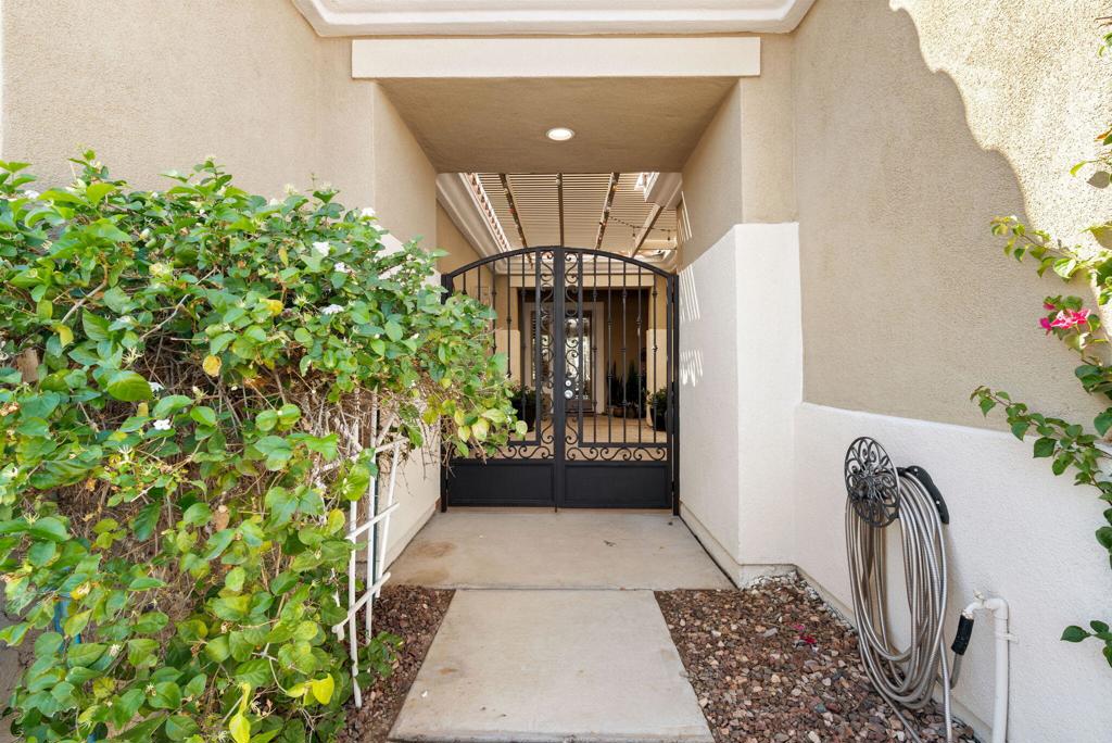 81259 Avenida Lorena