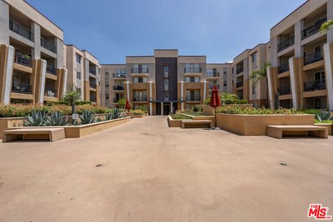 Photo of 360 W Avenue 26 Ave #107, Los Angeles, CA 90031 (MLS # 26864367)