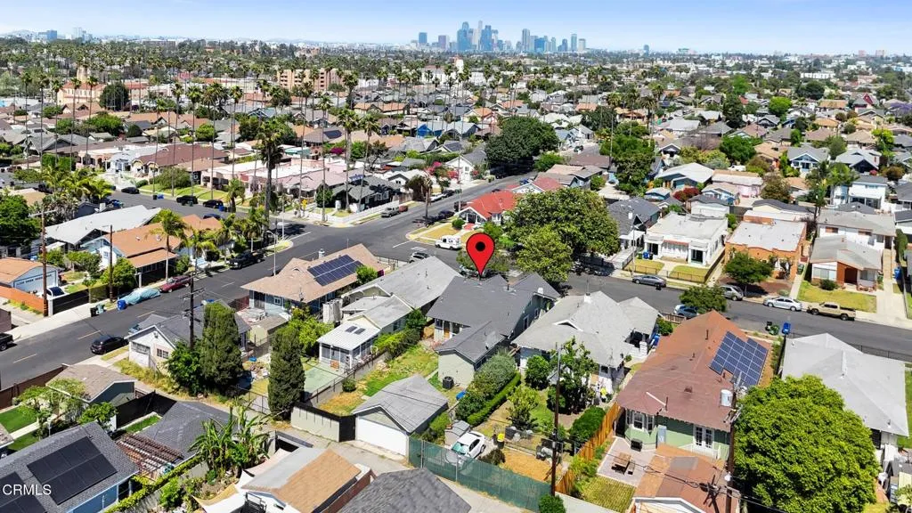 Los Angeles, California 90018, United States, 2 Bedrooms Bedrooms, ,2 BathroomsBathrooms,Residential,Active,162289