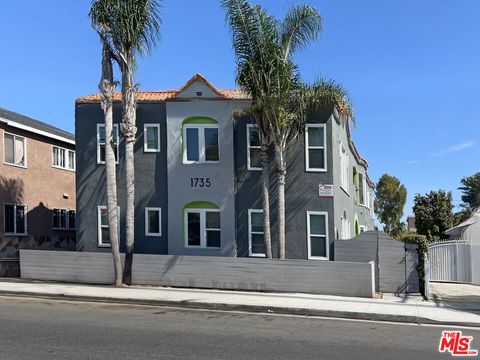 Photo of 1735 E 10th Street, Long Beach, CA 90813 (MLS # 26656535)