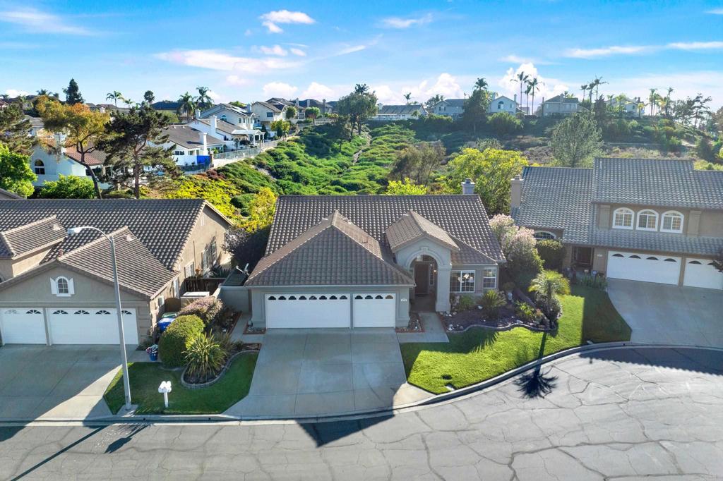 4976 Skyhawk Way