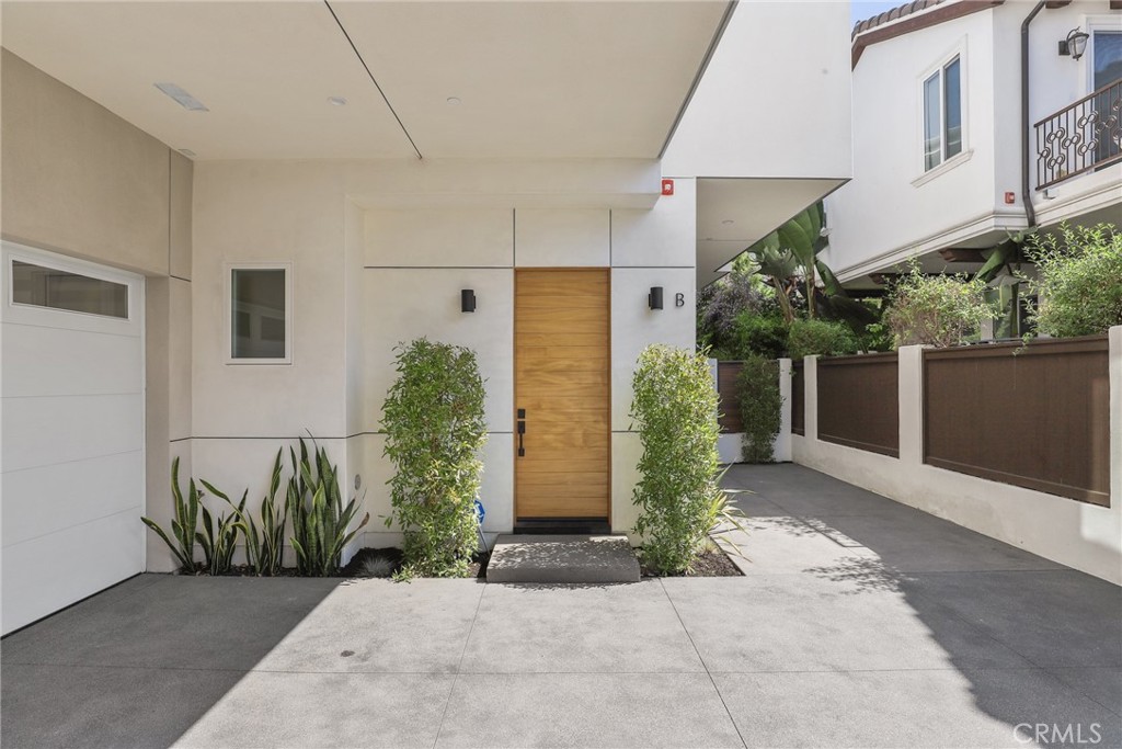 2206 Bataan Road B