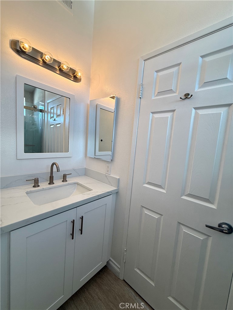 La Vista (LVIS) - Residential Lease