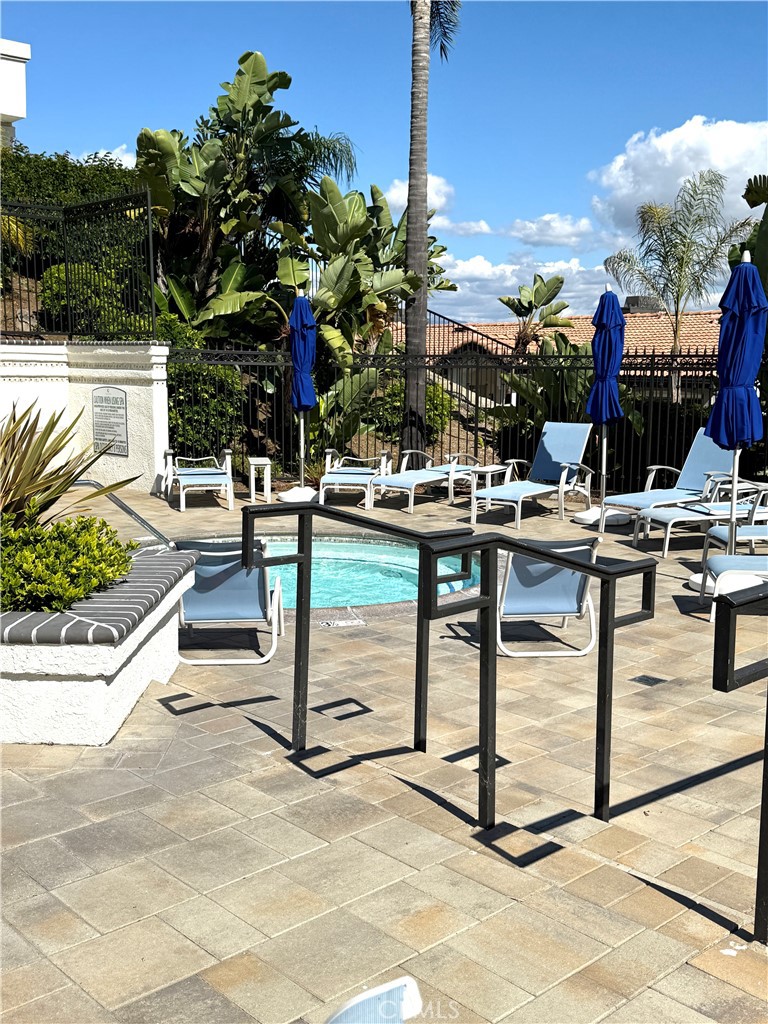 La Vista (LVIS) - Residential Lease