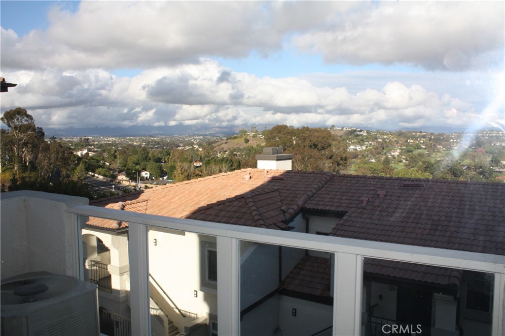 La Vista (LVIS) - Residential Lease