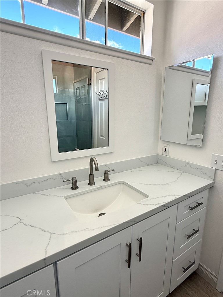 La Vista (LVIS) - Residential Lease