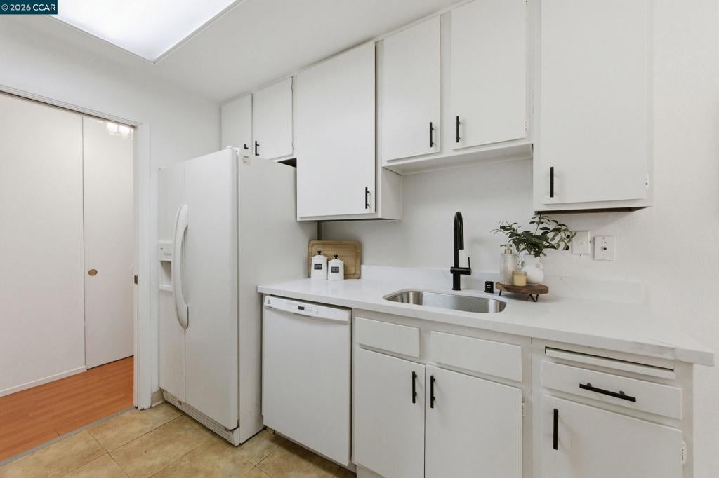 389 Belmont Street ST 103, Oakland CA 94610